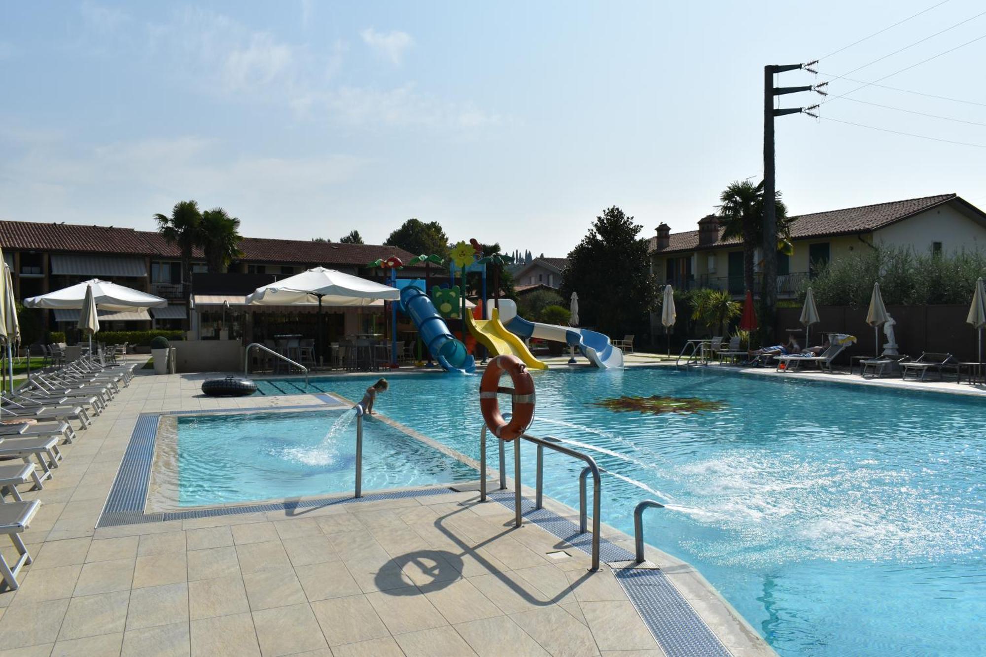 Residence La Margherita Лацизе Екстериор снимка