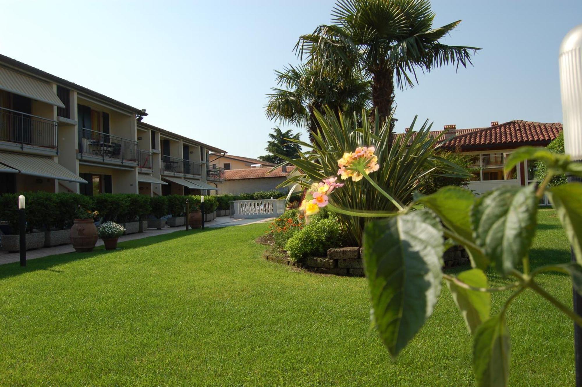 Residence La Margherita Лацизе Екстериор снимка
