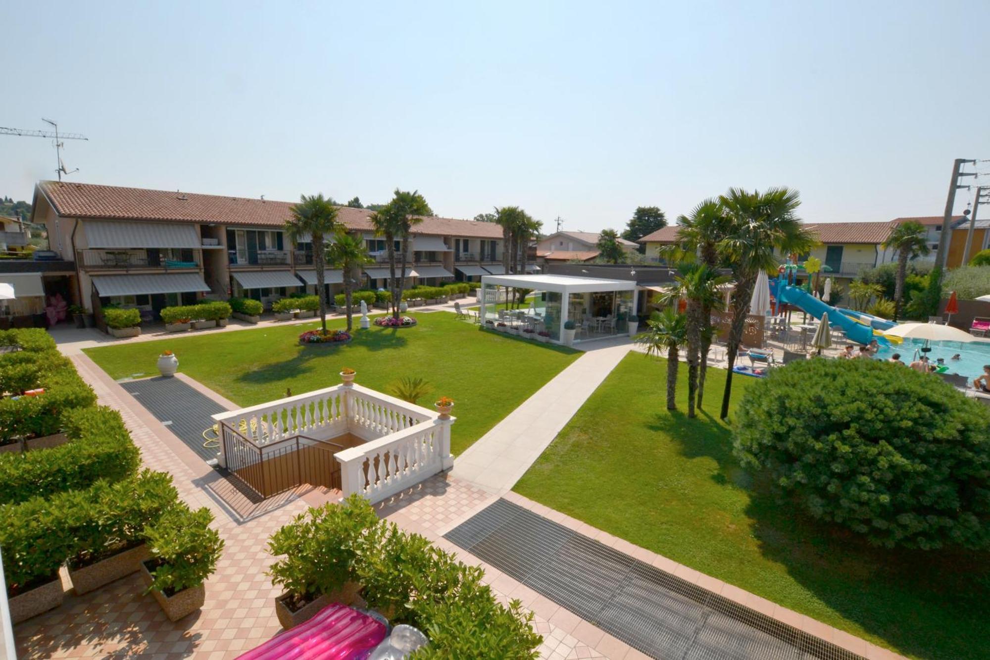 Residence La Margherita Лацизе Екстериор снимка