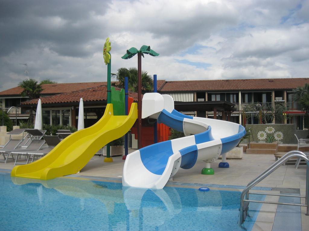 Residence La Margherita Лацизе Екстериор снимка