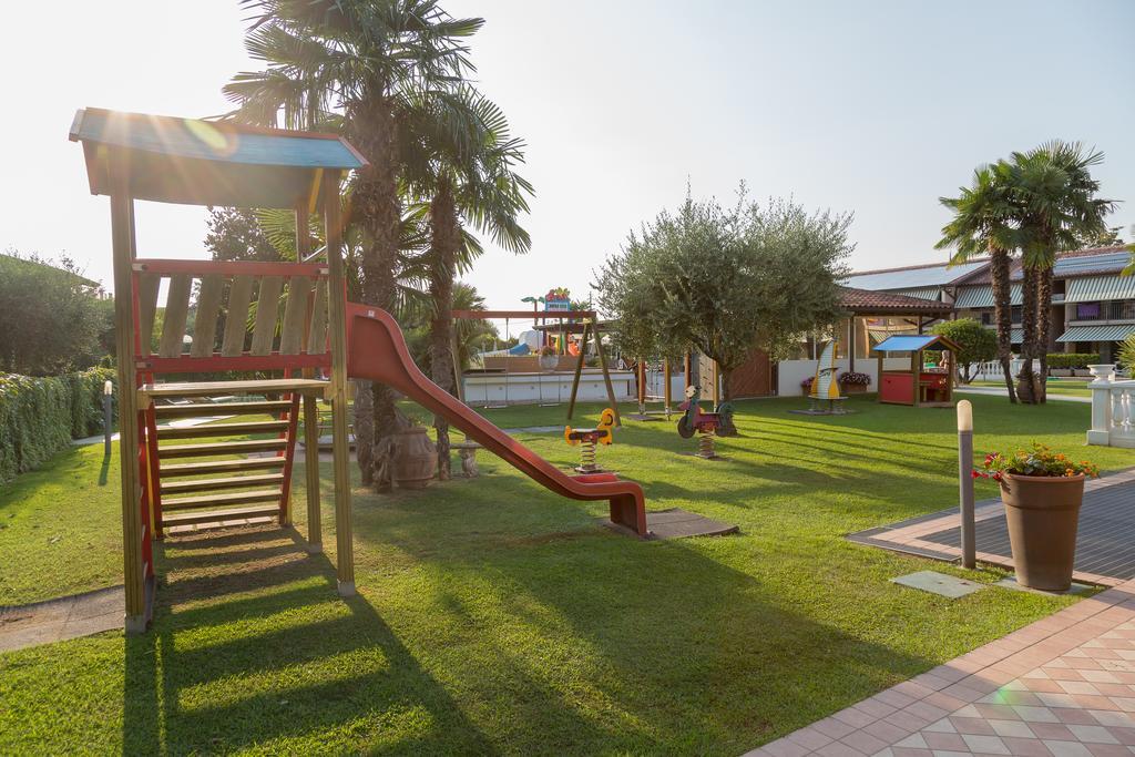 Residence La Margherita Лацизе Екстериор снимка