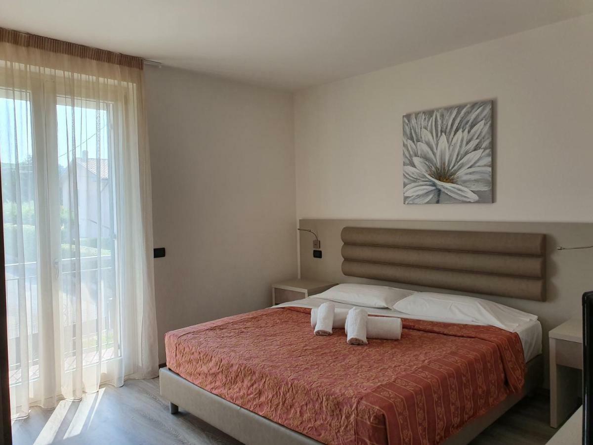 Residence La Margherita Лацизе Екстериор снимка